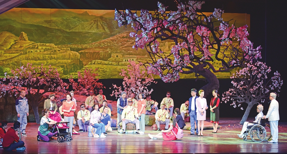 太阳照在南洋河上