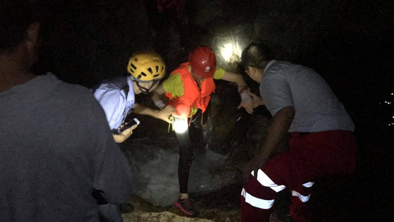 驴友被困大同浑源大龙山 经电力部门4小时搜救后获救 无人受伤-大同E网